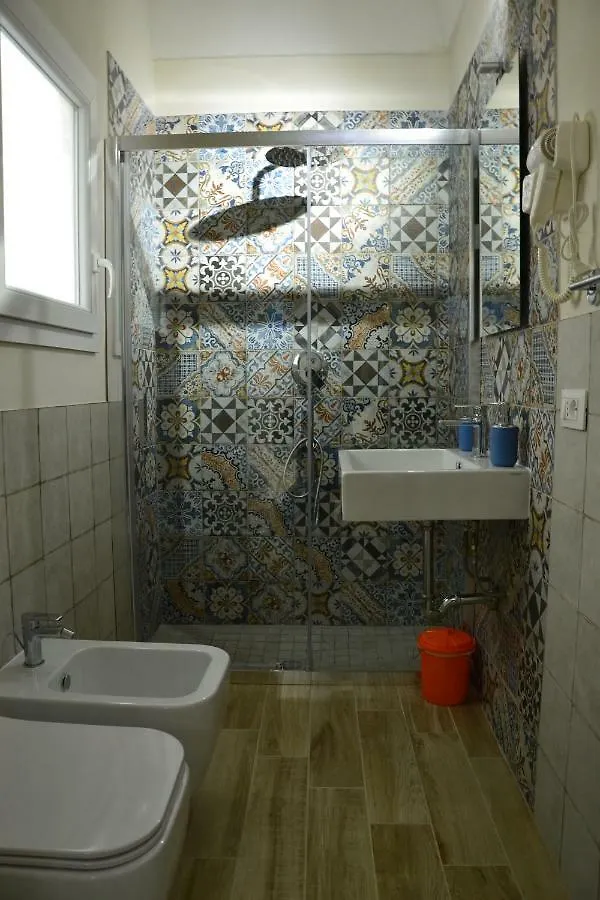 B&B Stella Maris Trapani Centro 2*,