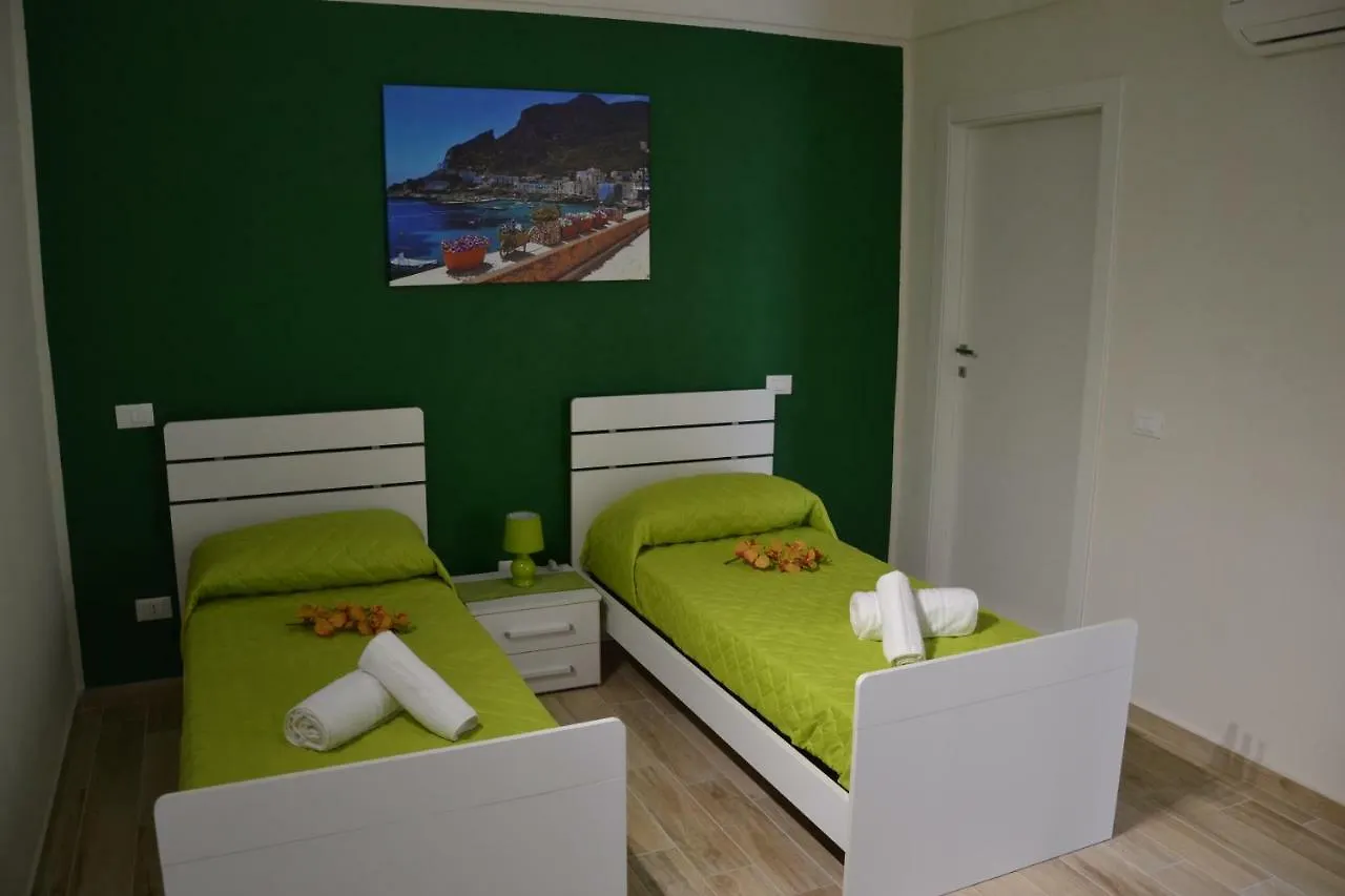B&B Stella Maris Trapani Centro 2*,